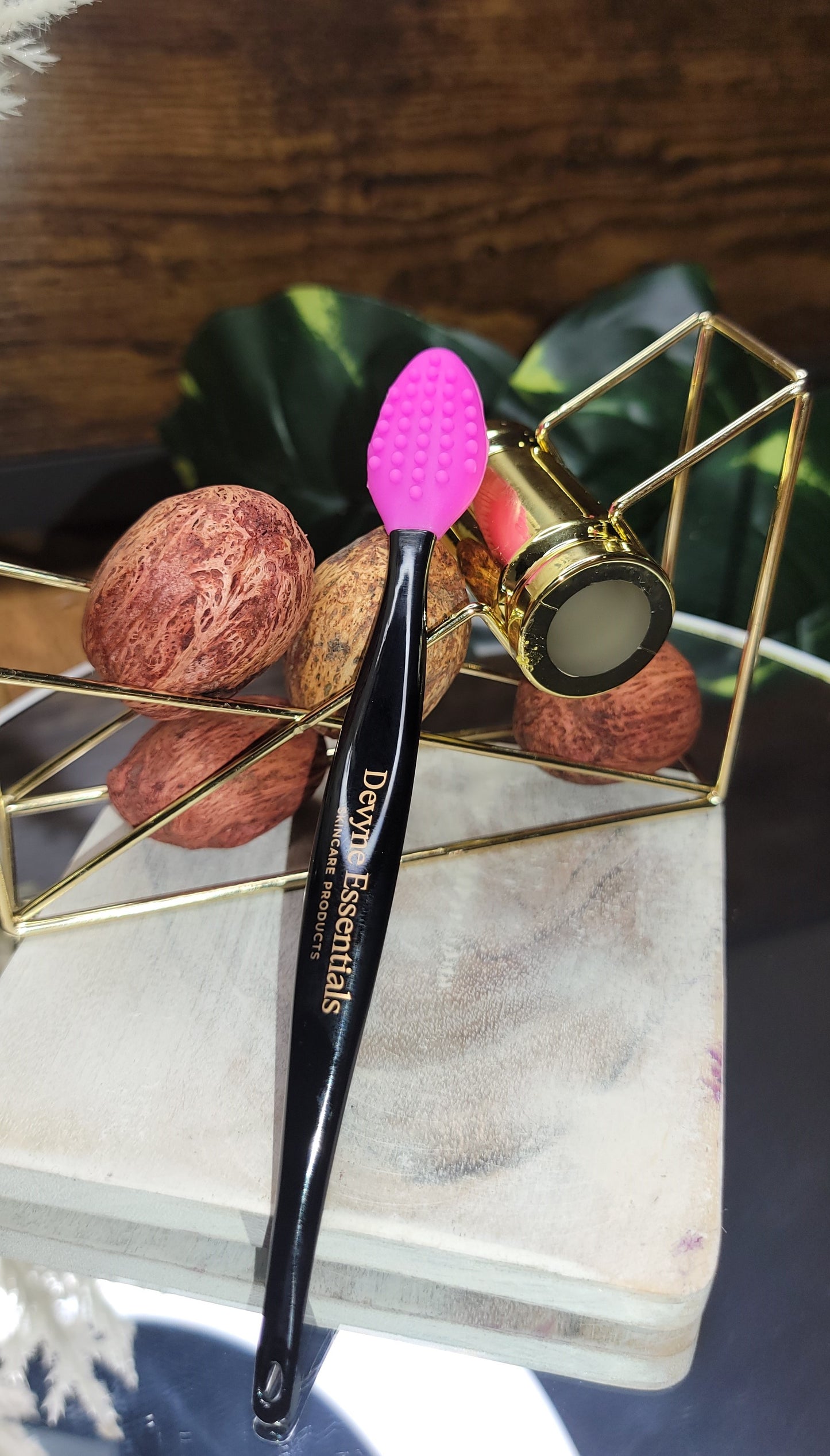 Devyne Essentials Silicone Lip Brush